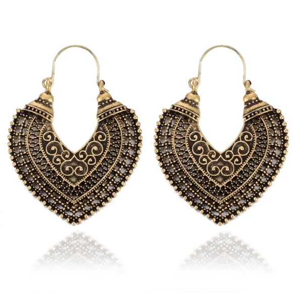 Jewelry - NEW Vintage Style Dangle Earrings